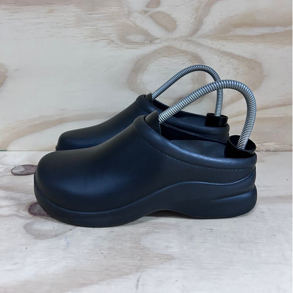 Klogs - Genuine Rubber - Clog Shoes - Black - Women's - 6 - Picture 3 of 9